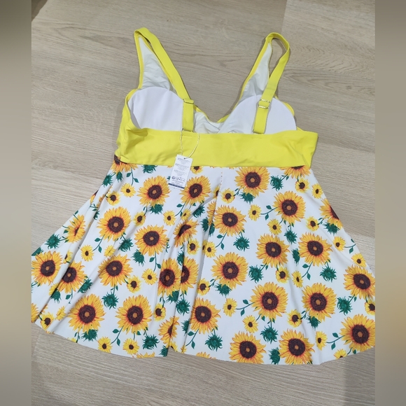 Sunflower Bathing Suit Top - Picture 3 of 5